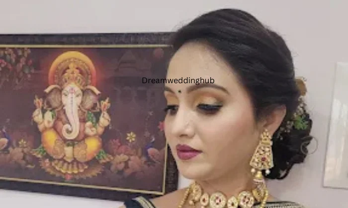 Deepali makeup artist